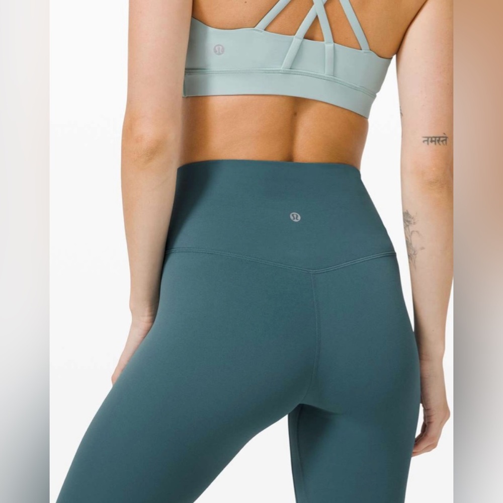 Align Tights ll 25” Desert Teal. Excellent condition. Size 6  Nulu VHTF!